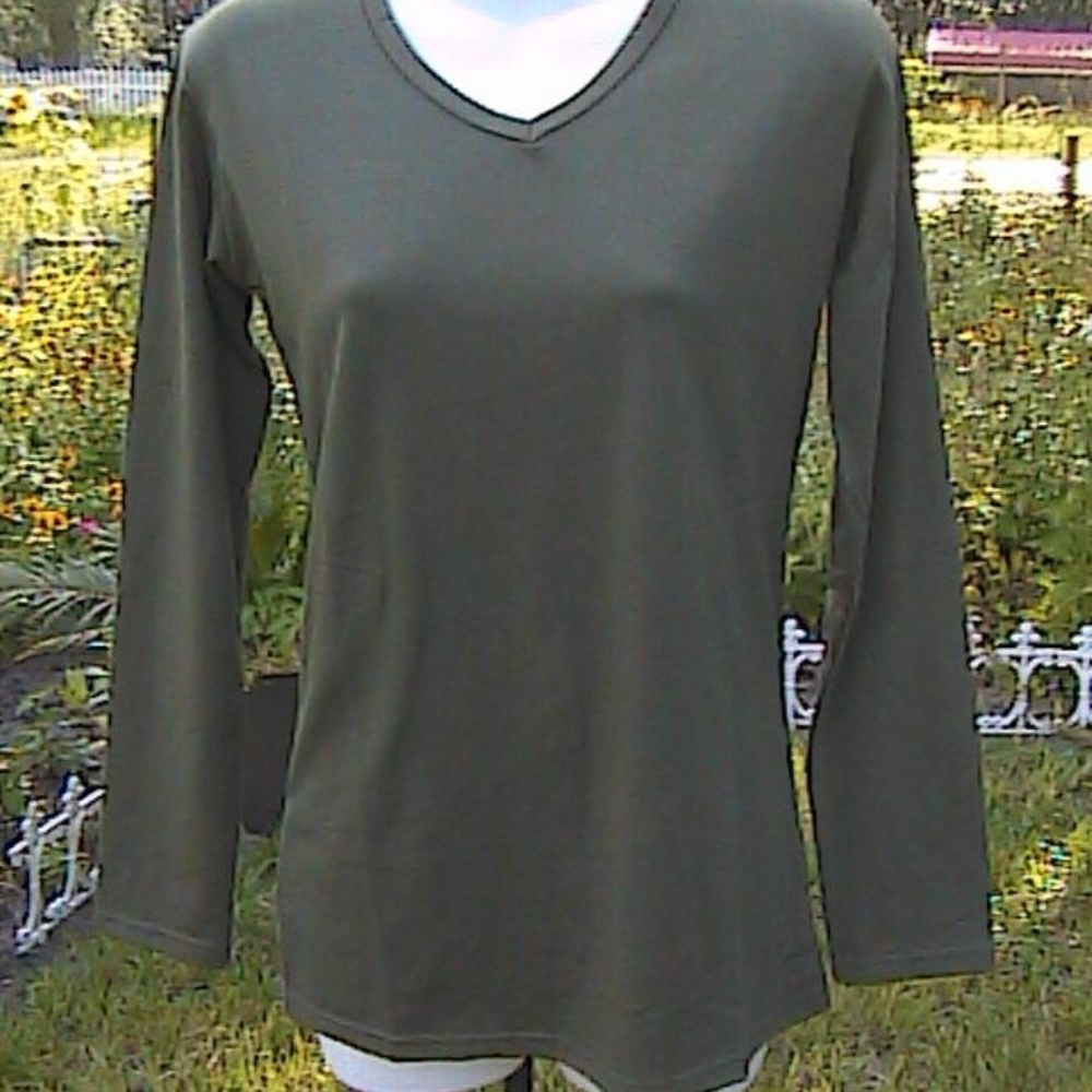 Army Green Long Sleeve Tee Shirt Size: 6 (S)